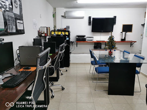 "Jurídicos de la Península" Abogados & Asociados