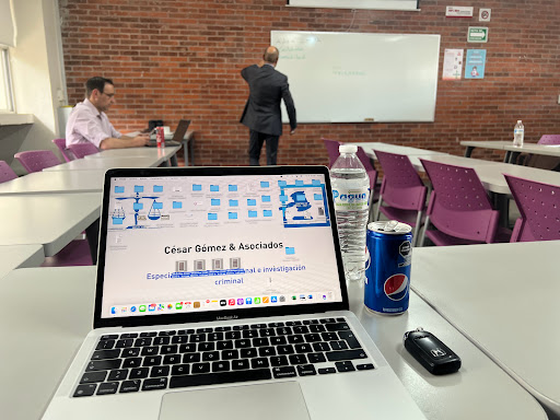 Abogado Penalista César Manuel Gómez/ Asesoría Legal Gratis