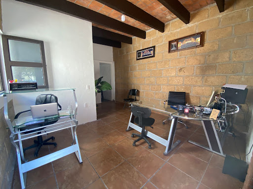 Línea Legal, Servicios Jurídicos