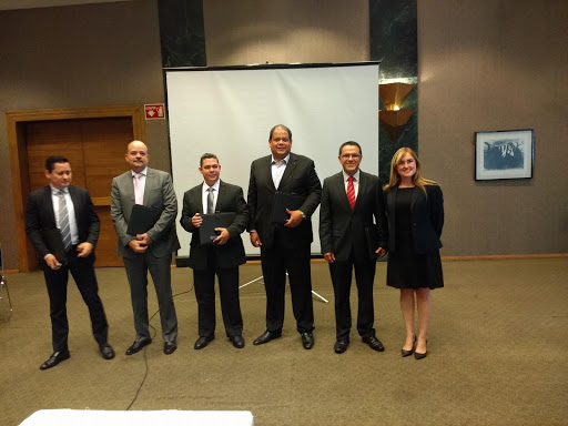 Esparza, Monteon Abogados