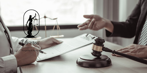 Viveros Abogados & Asociados