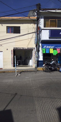 Arquitectos y Abogados