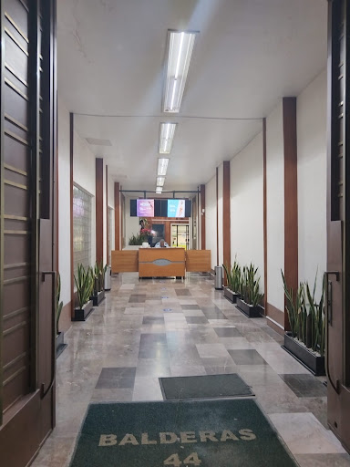 Morales Rebollar y Asociados